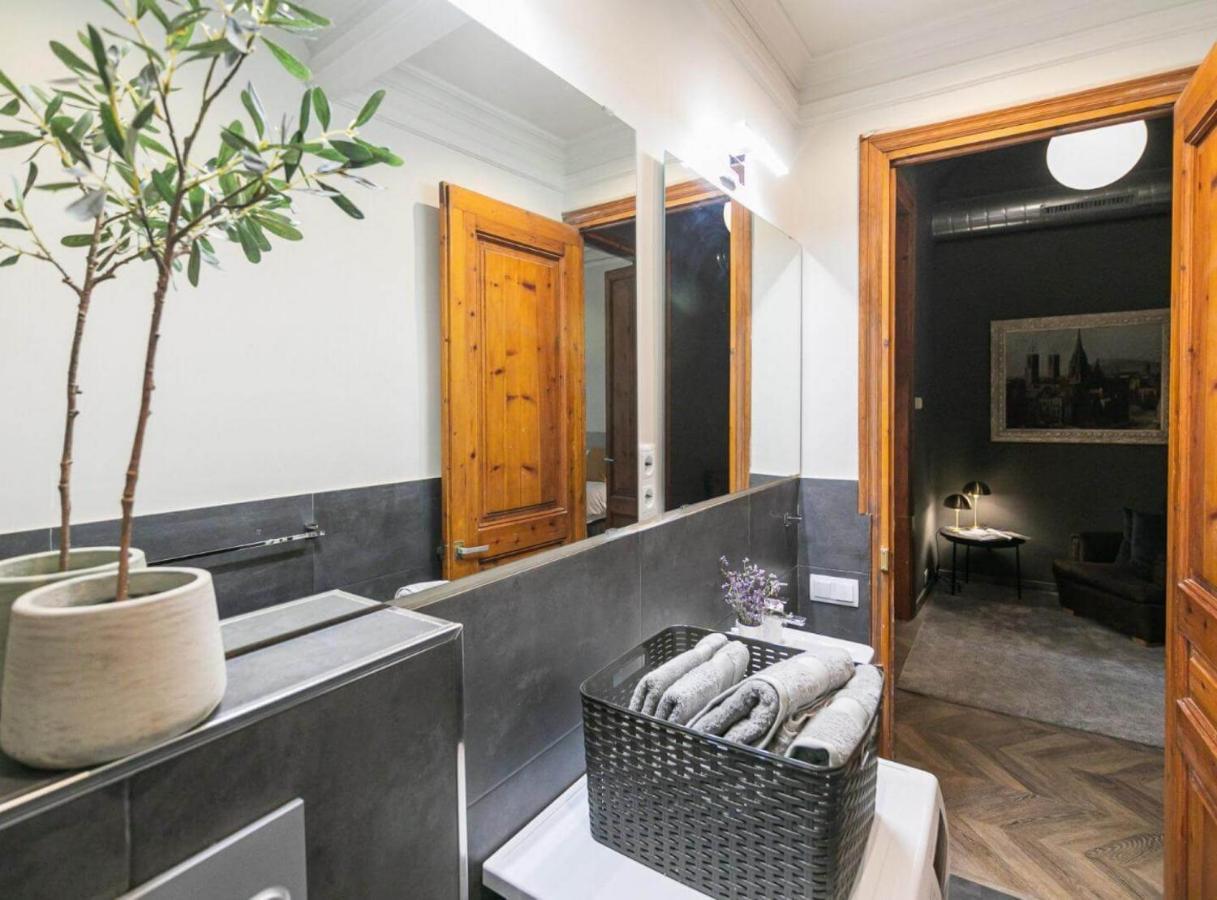 Avinyo 2 Gotic - Spacious Loft In Gothic Quarter! バルセロナ エクステリア 写真