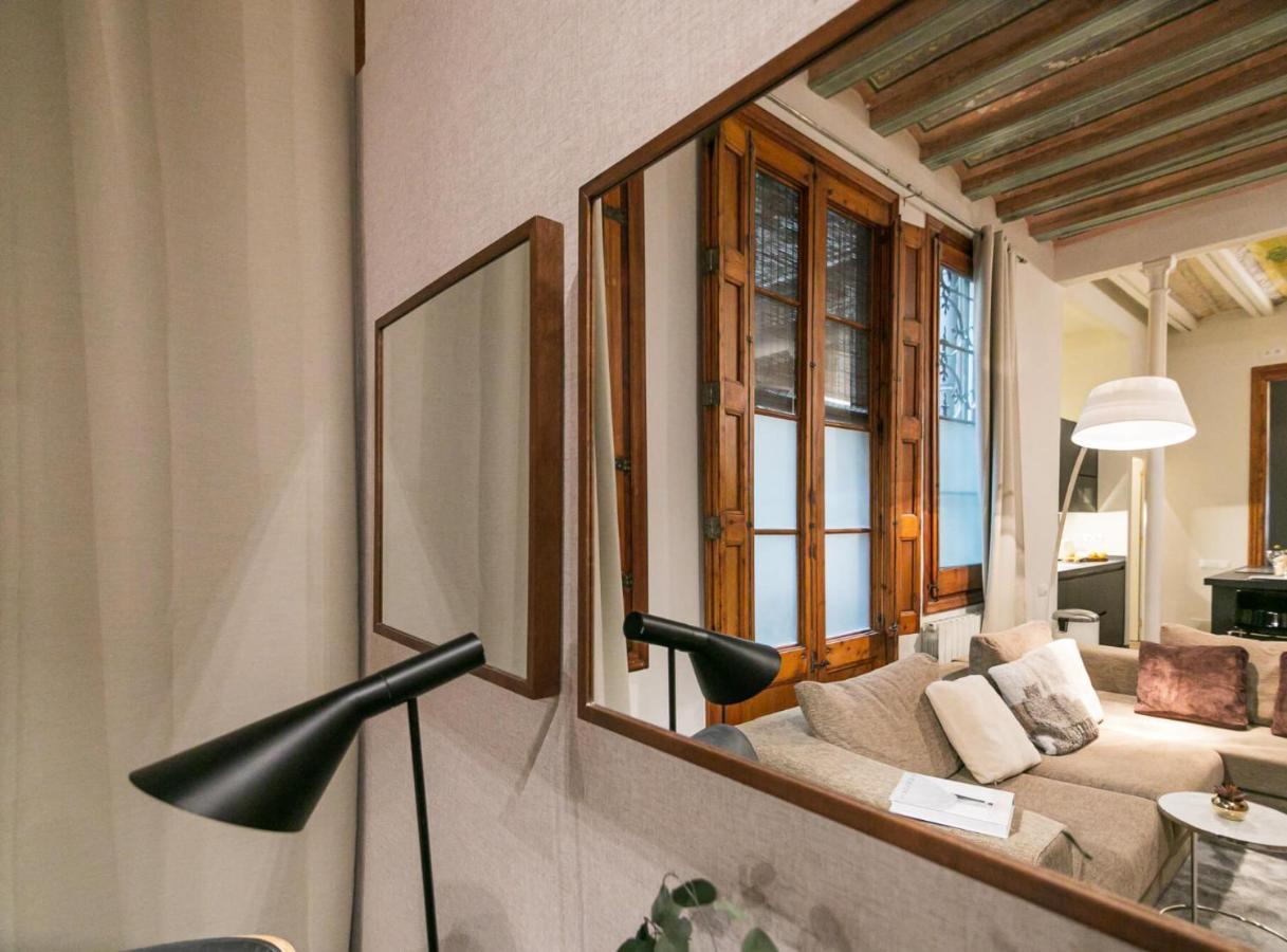 Avinyo 2 Gotic - Spacious Loft In Gothic Quarter! バルセロナ エクステリア 写真